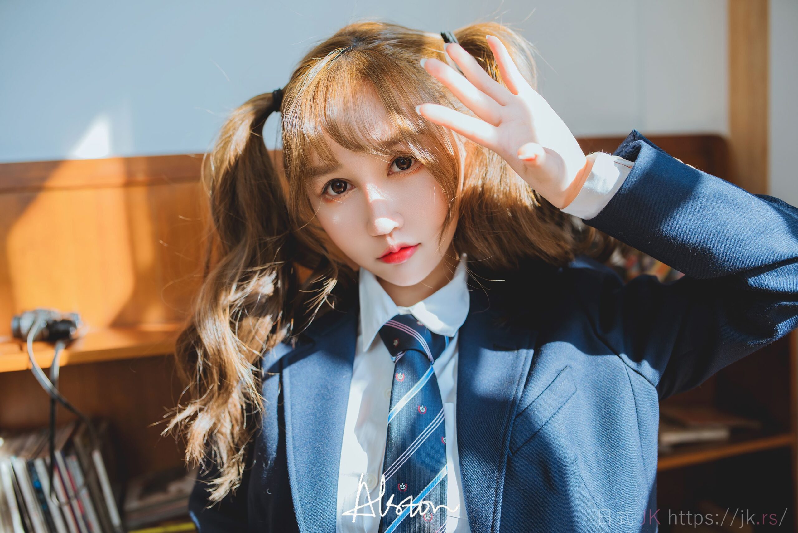 Professional Snow Captures Eastern Fashion