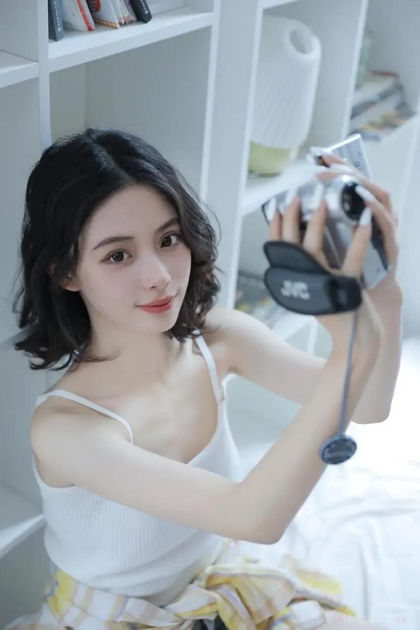 Portrait Gentle Tales