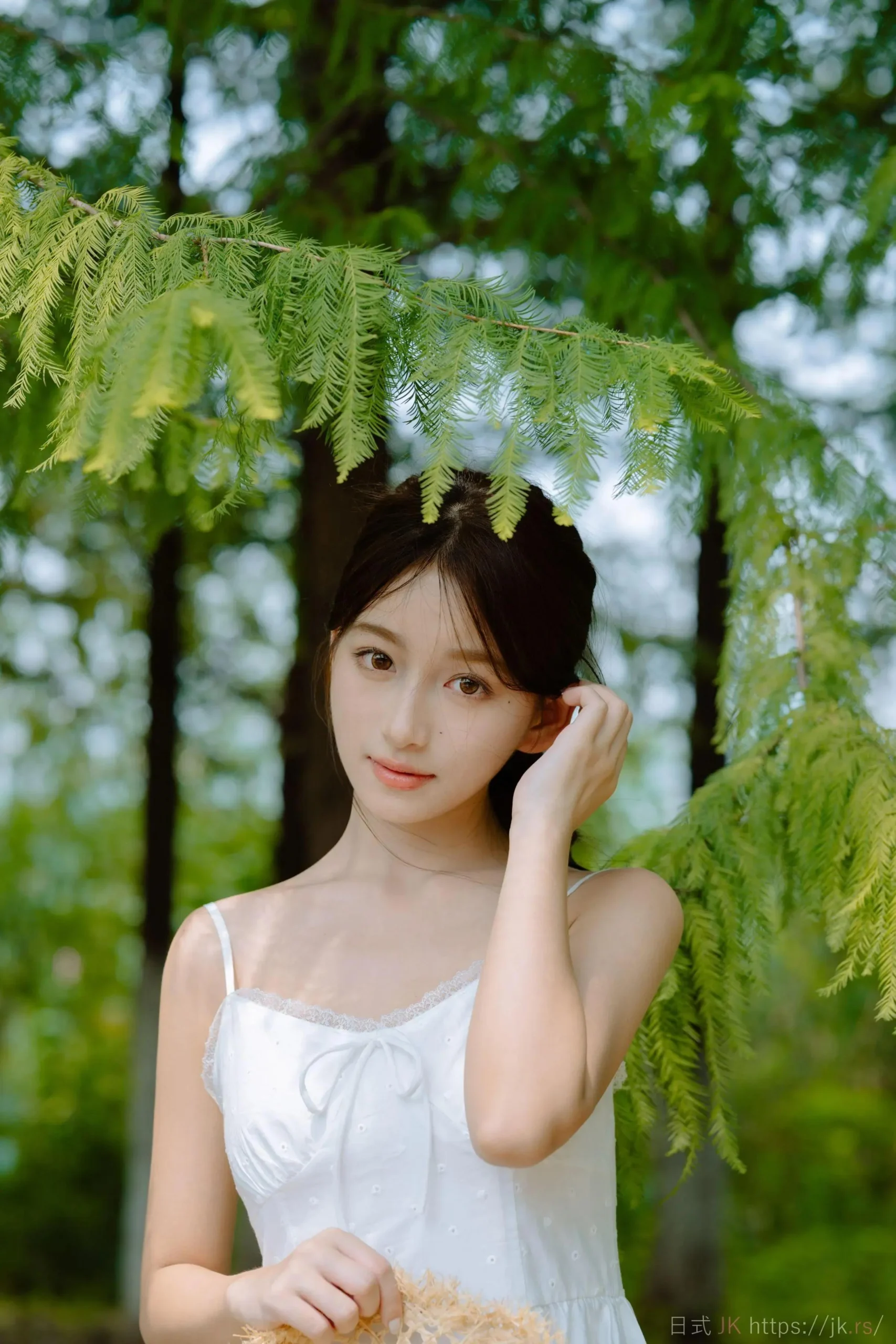 Straw Hat Gentle Moments