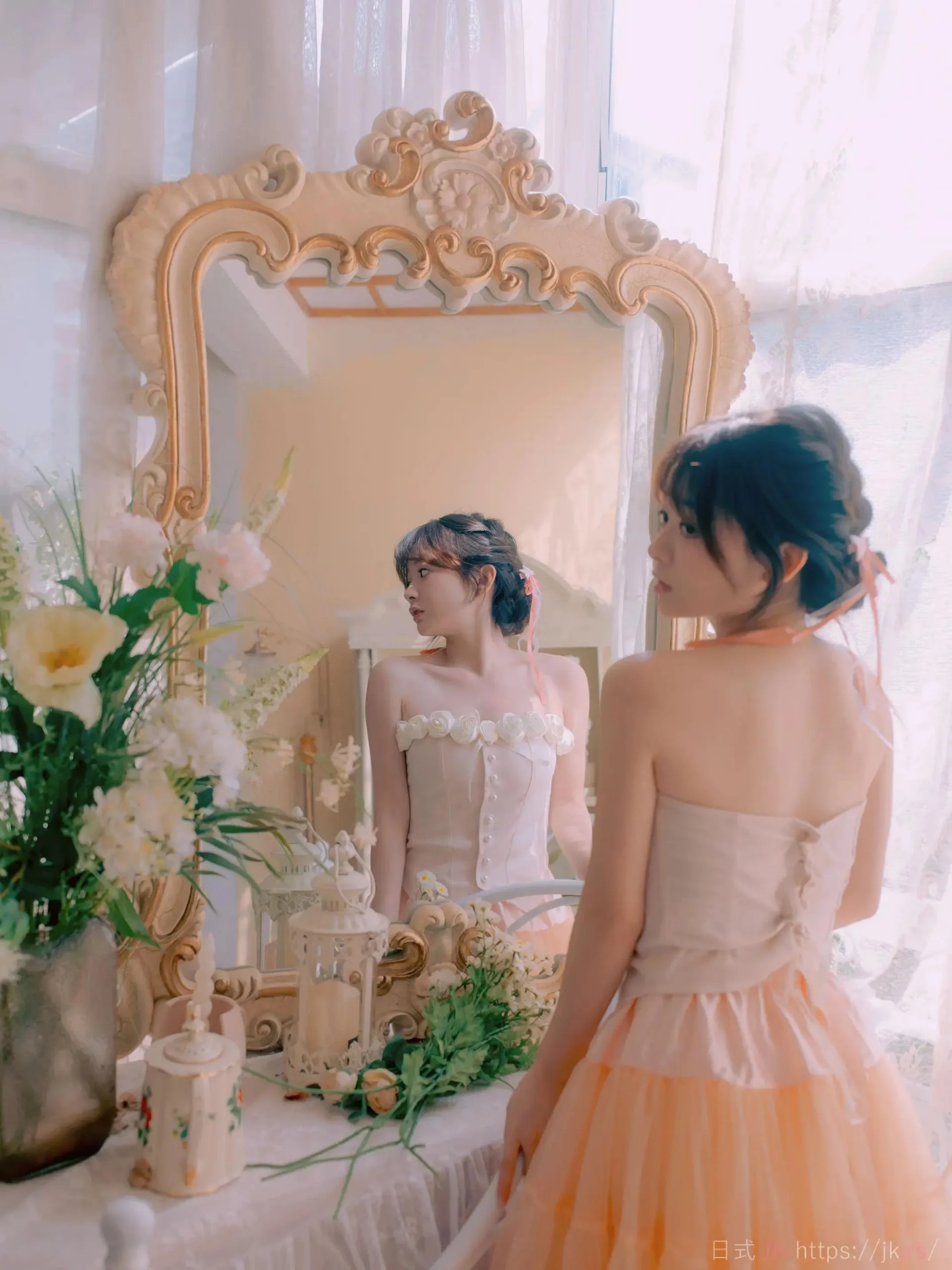 Creative High School Chic Visual